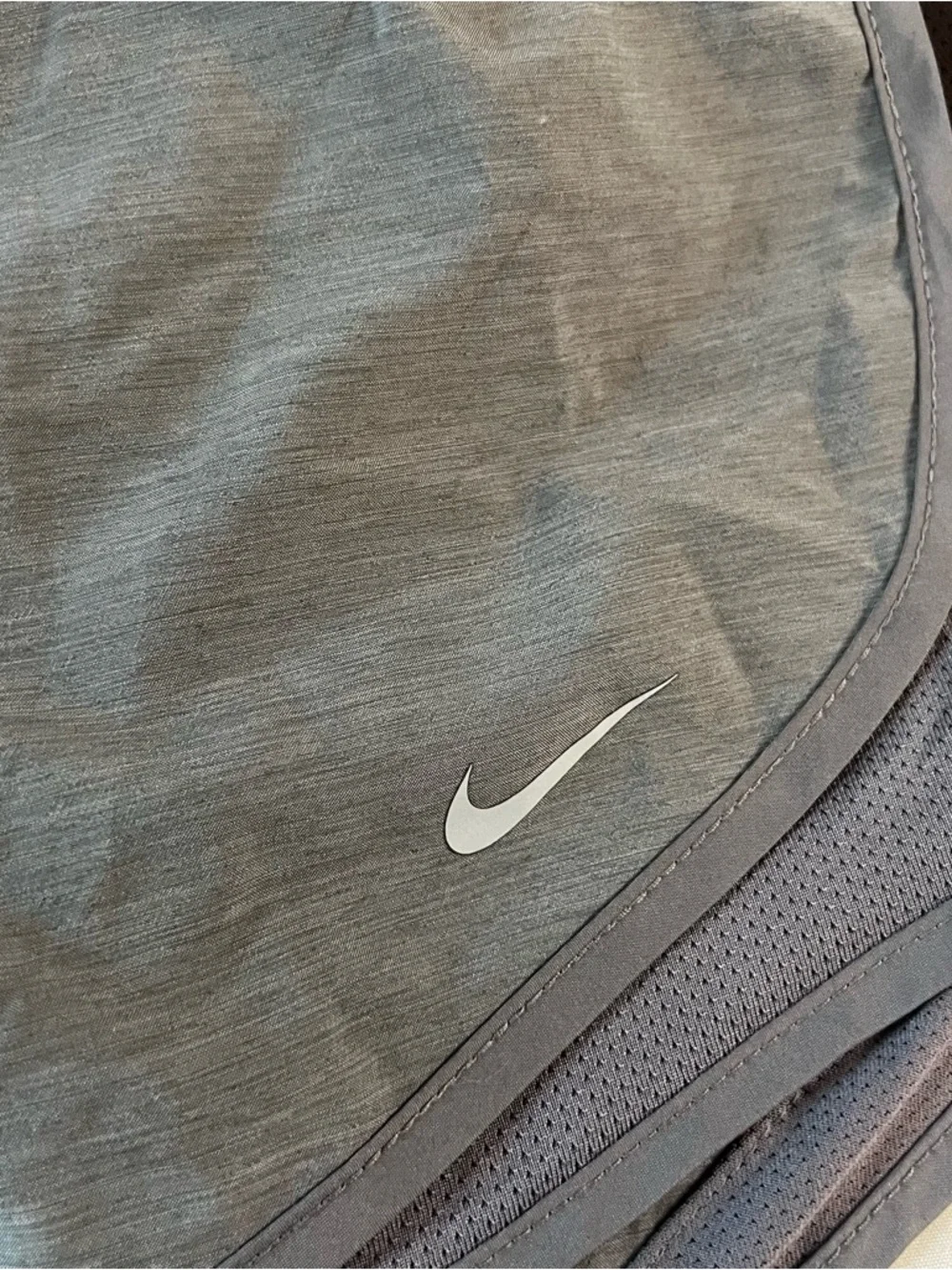 Nike Dri-FIT Tempo Shorts Women’s Medium Gray Running Athletic Workout Lined
